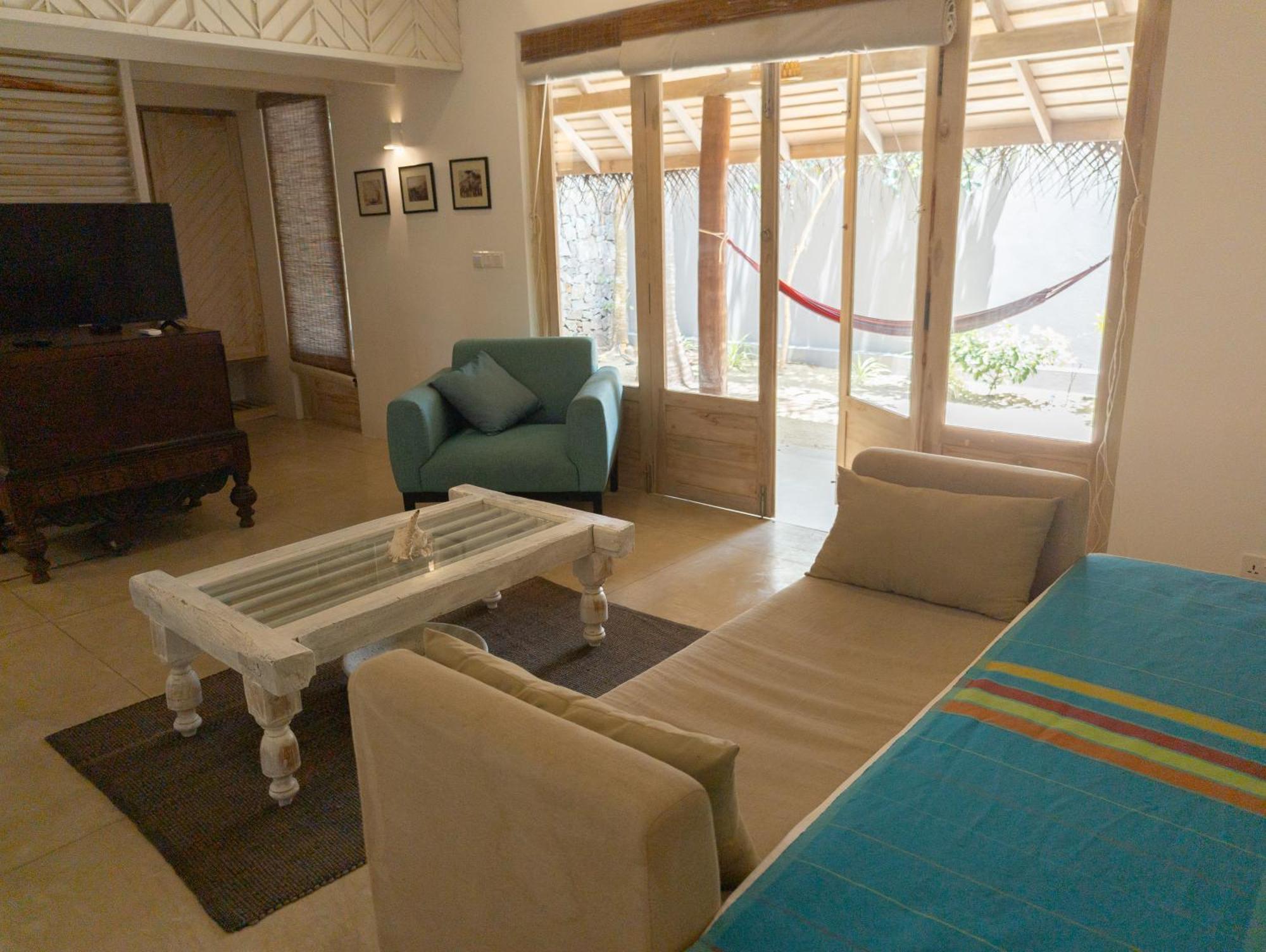 Hiru Villas And Kitesurfing Kalpitiya Bagian luar foto